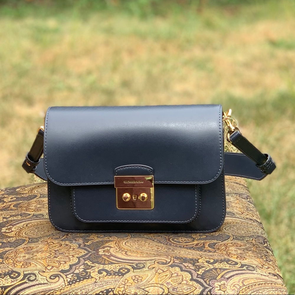MICHEAL Kors Sloan Editor Leather Shoulder Bag - Picture 1 of 5